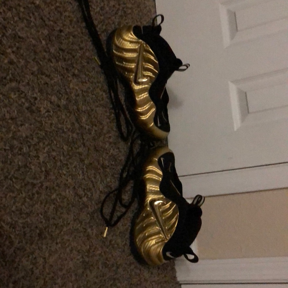 Men’s shoes